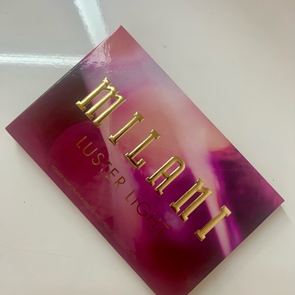 Milani Luster Light Eyeshadow Palette